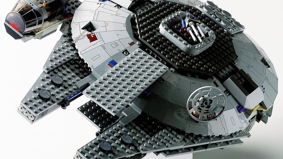 Homemade lego millennium online falcon