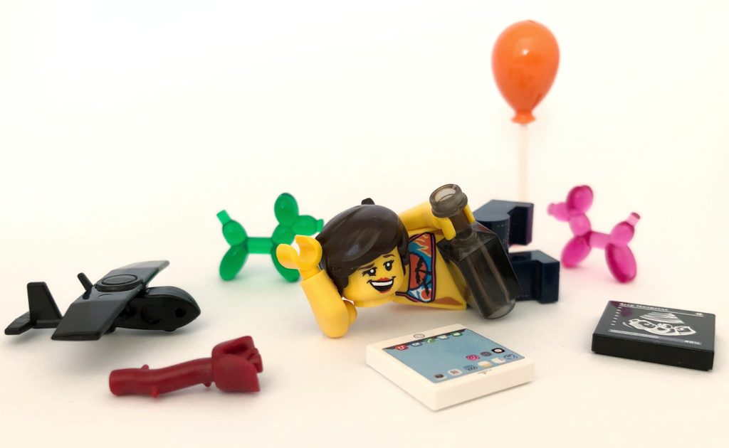 create your own lego minifigure online download