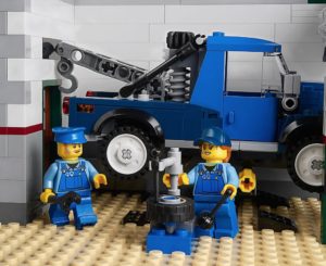 LEGO and Gender: Jo and her employee from Corner Garage