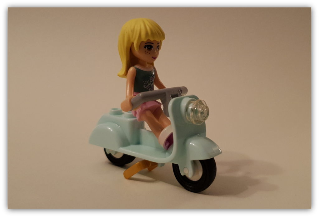 A06 LEGO Light aqua Pizza Scooter Motor Bike for Minifigures Friends 