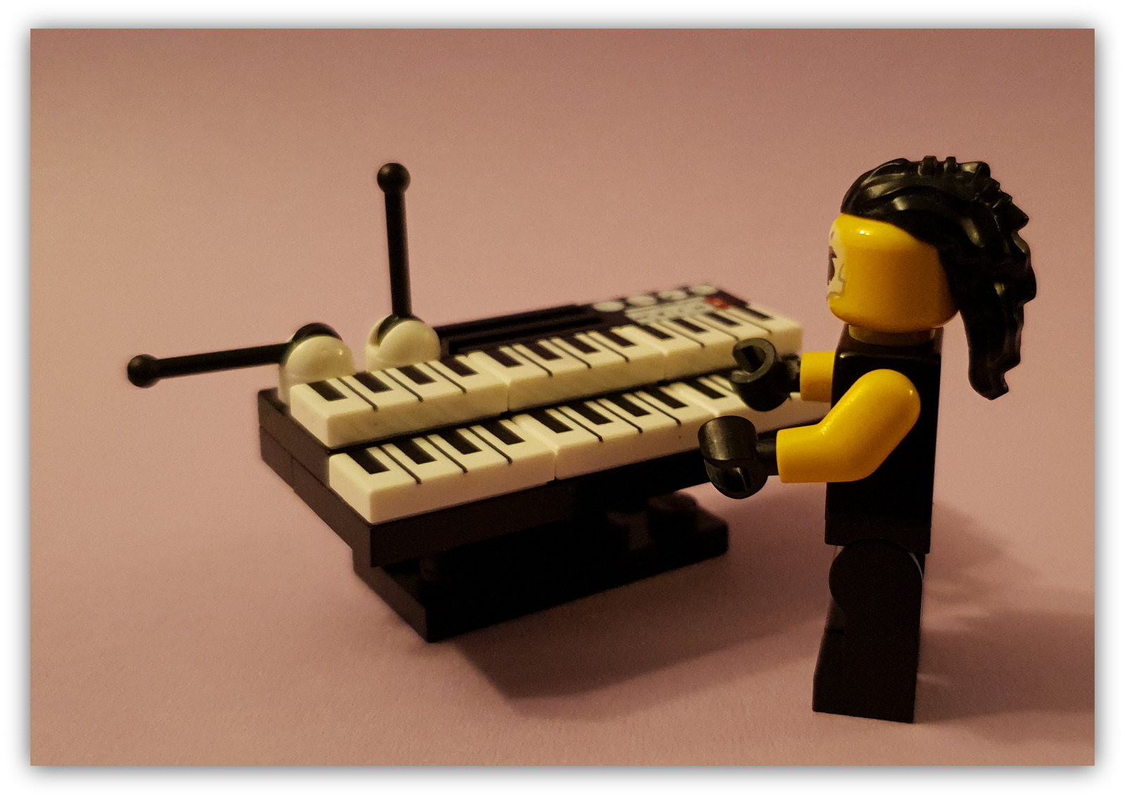 LEGO Musical Instruments: Minifigures Making Sweet Music