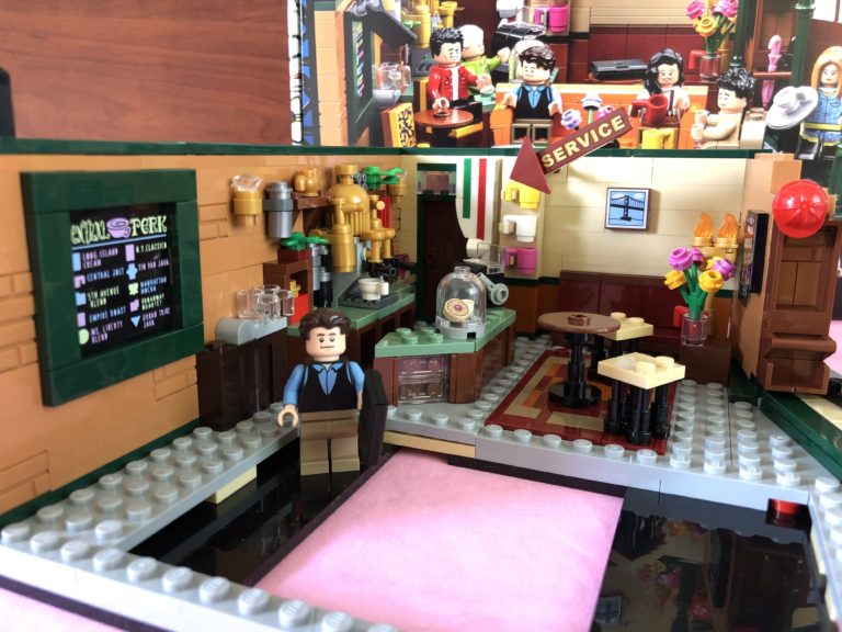 LEGO Central Perk: The One where It's Finally Here!