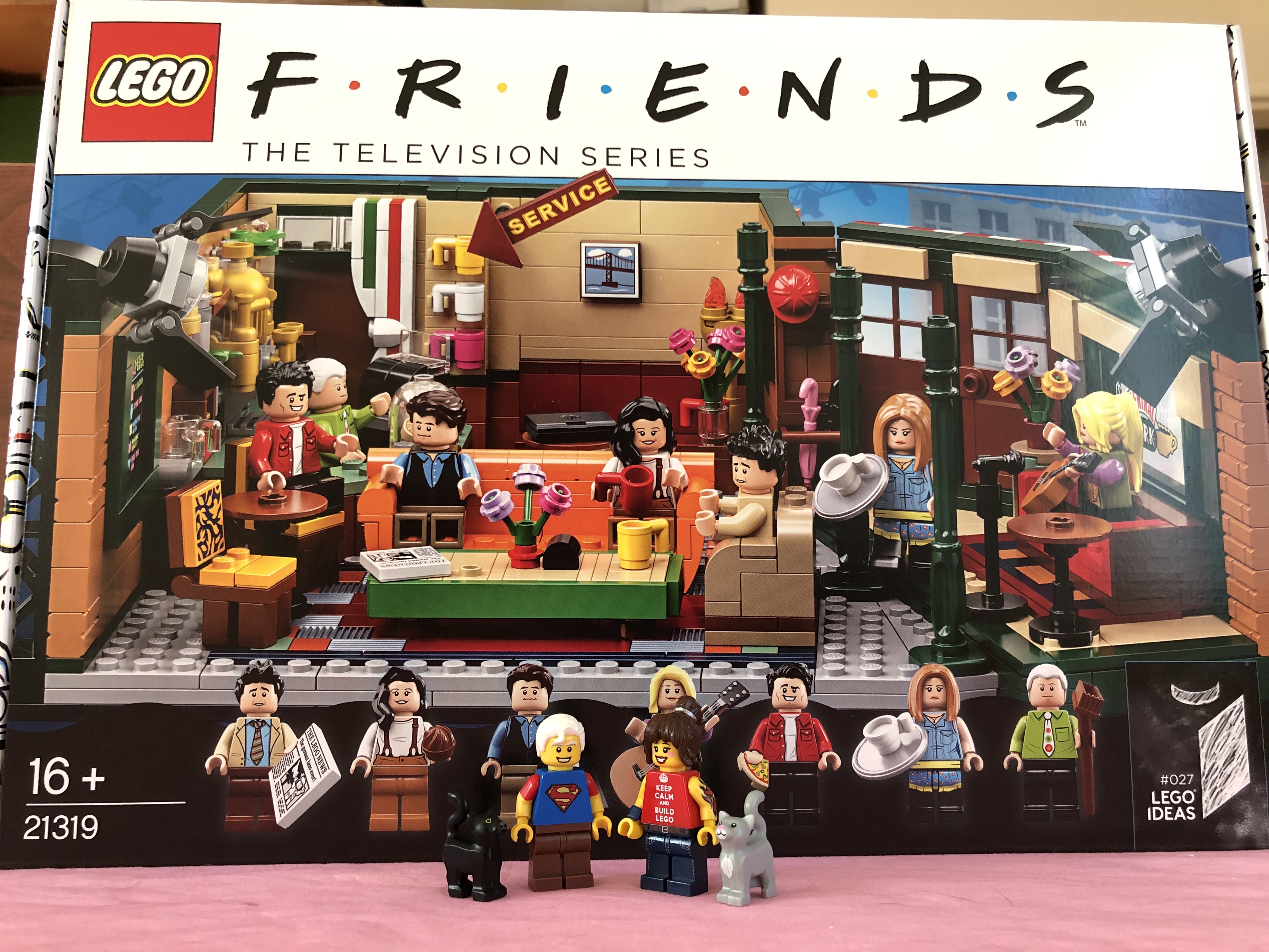 central perk lego sold out