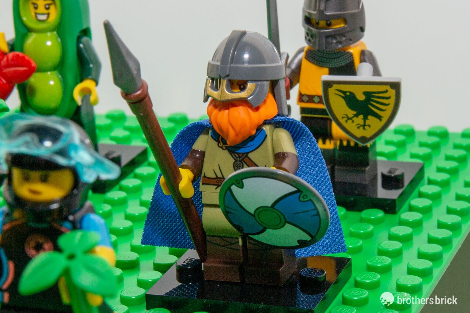 Lego viking best sale minifigure series 20